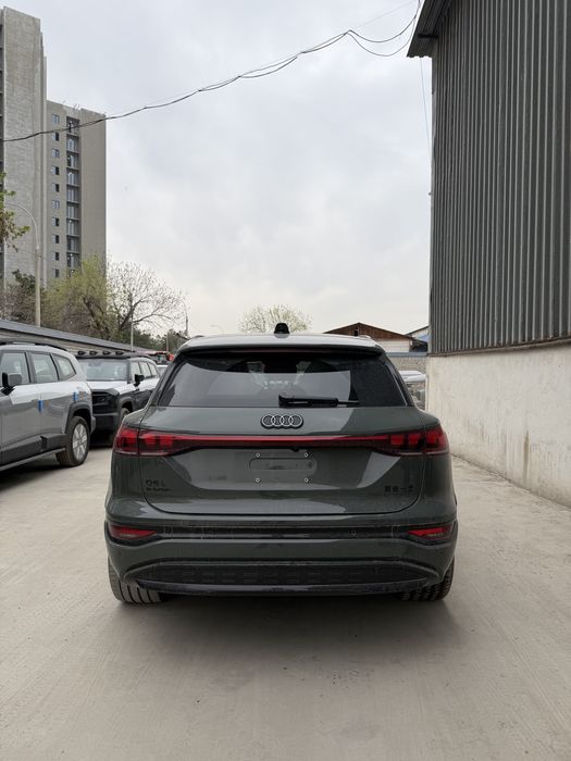 Audi q6 L-etron 2026