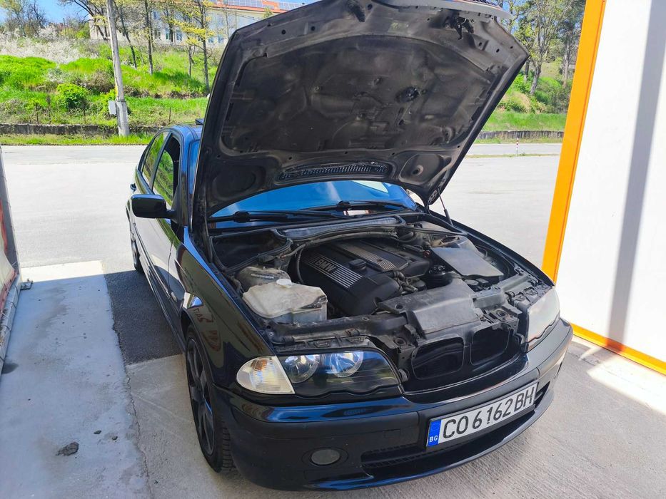 BMW E46 330i топ състояние