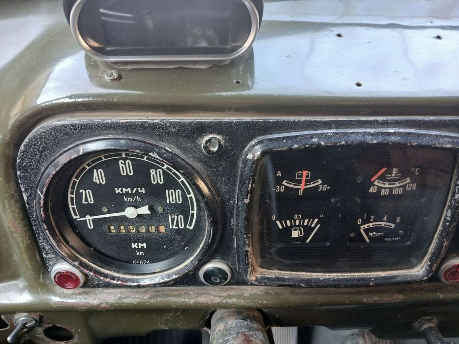 Zil sirochni sotiladi