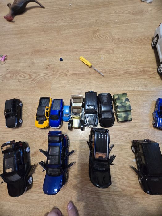 Продам колекционные модельки машин