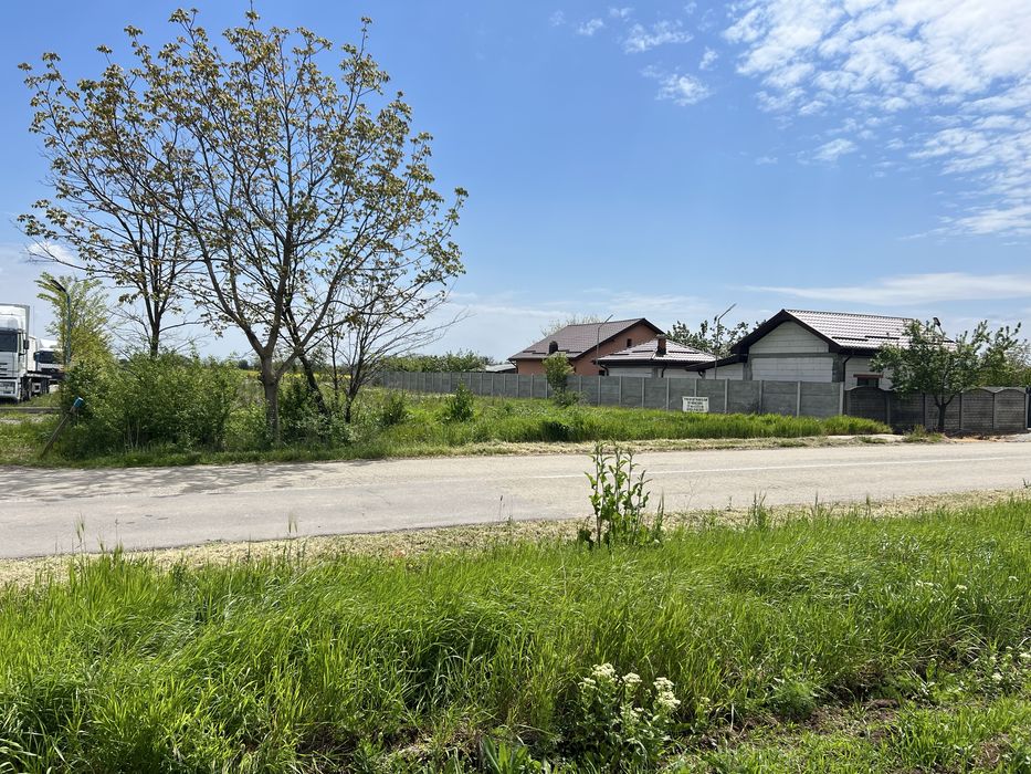 Teren intravilan de vanzare