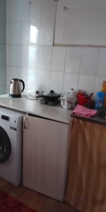 Продам 2-комн. квартиру возле УАК