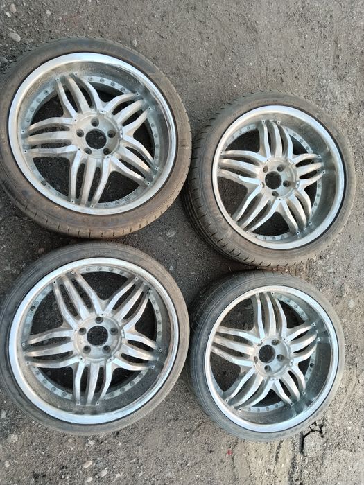 Продам диски на 20. С резиной.