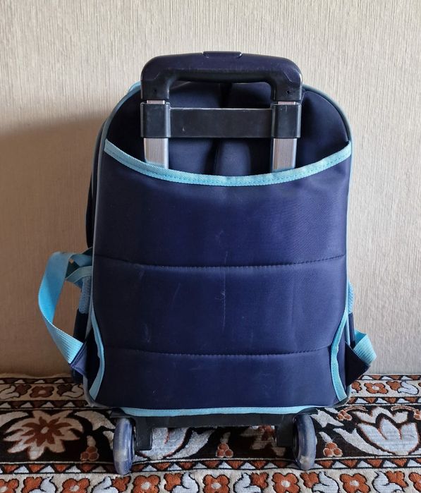 Чемодан - рюкзак детский со съёмным колёсами