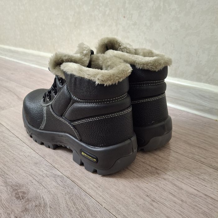 Зимняя ботинка. Спецобувь. ( DELTAPLUS)