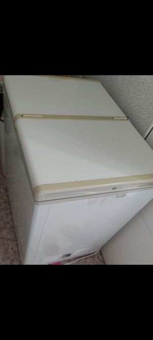 Продам морозильник
