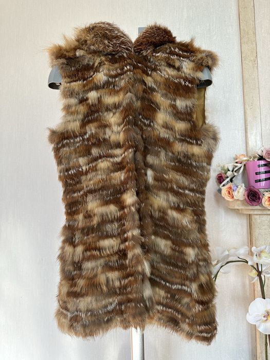 Дамски елек естествена кожа от лисица с качулка