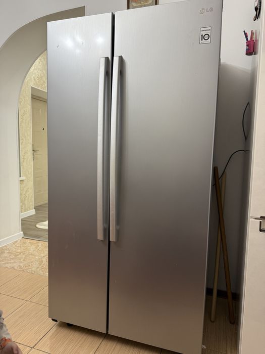 продам холодильник