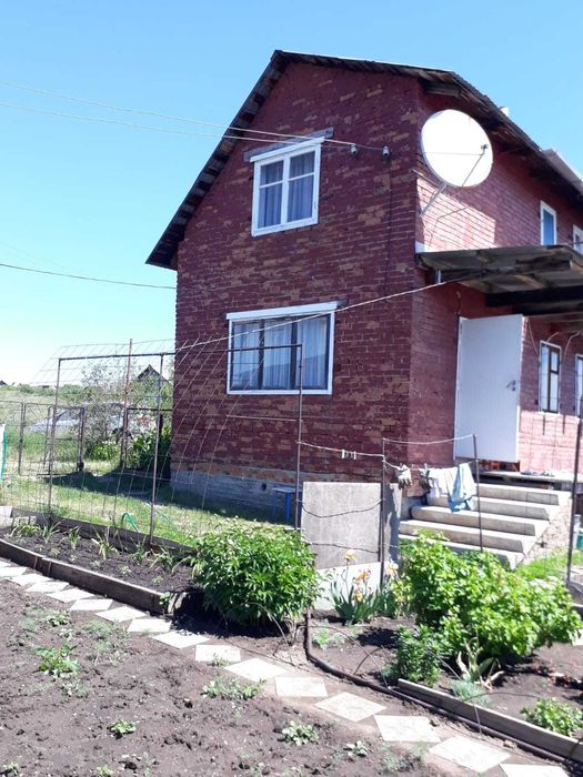 Продам дачу за поселком Металлург