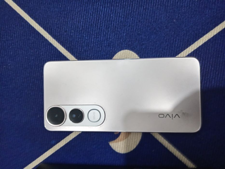 Vivo 50 Lite смартфоны