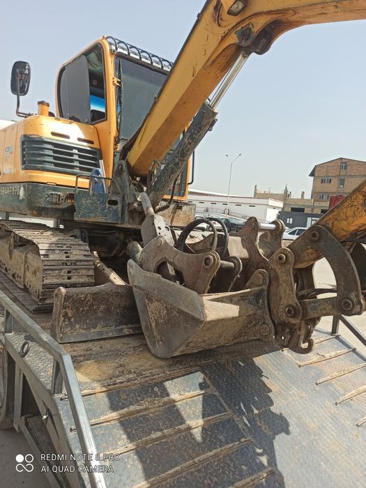 Usluga gusenichniy ekskavator