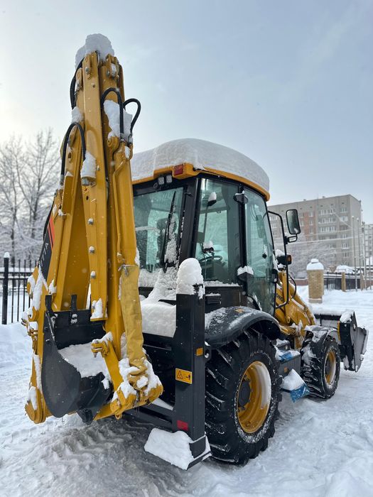 Услуги экскаватора- погрузчика (петушок)