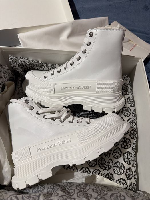 Alexander McQueen 40
