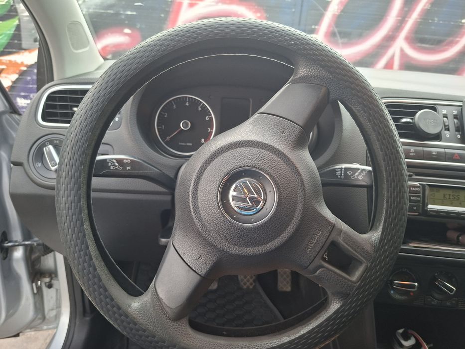 Vw Polo 1 2 benzina din 2010.