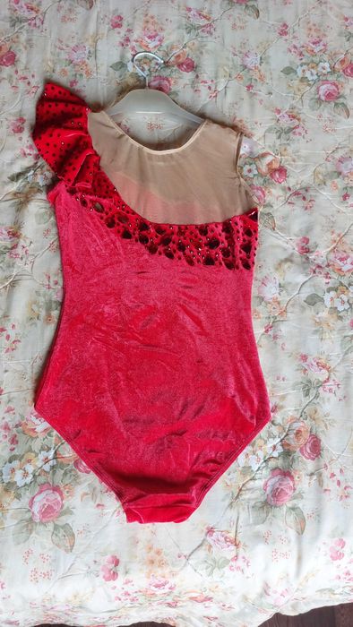 Трико за художествена гимнастика