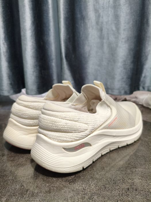 Оригинальные кроссовки Skechers