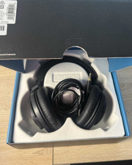 Shure SRH440A – Професионални студийни слушалки