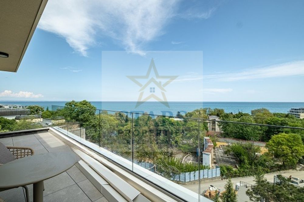 Продава се Тристаен апартамент в к.к. Св.Св. Константин и Елена - 142 кв.м за 2342 €/кв.м - Снимка #3