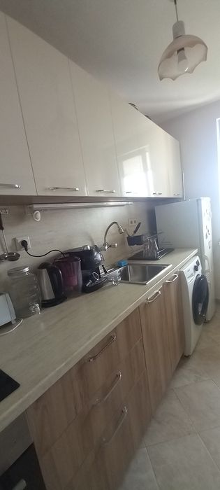 Продава се Четиристаен апартамент в Бургас, Център - 140 кв.м за 965 €/кв.м - Снимка #4