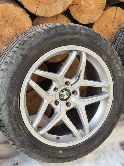 Гуми с джанти 285/45R19 за BMW X5