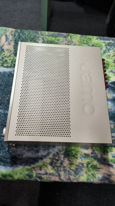 Receiver Jamo AVR 690