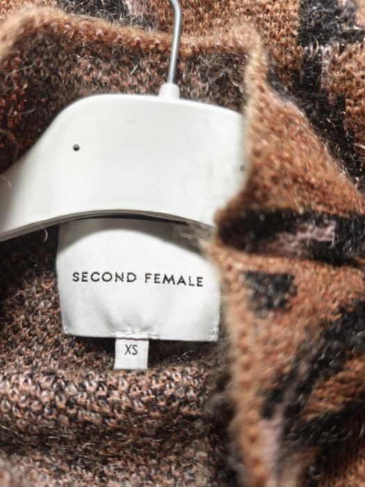 Second female пуловер мохер и мерино р-р ХС