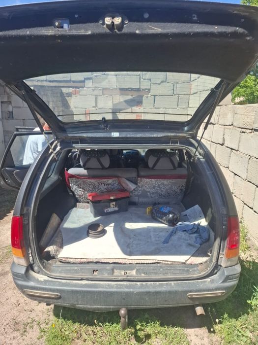 Nissan primera 1990 года