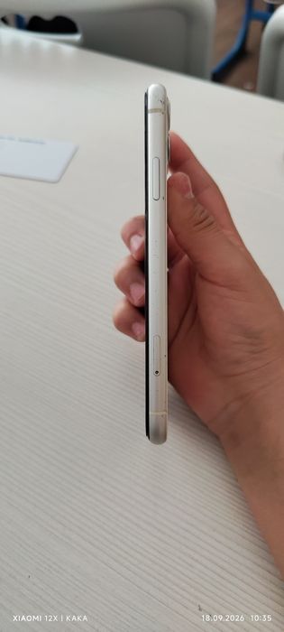 продам Iphone 11