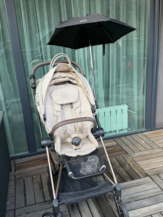 Количка CYBEX Mios 3 Simply Flowers Beige