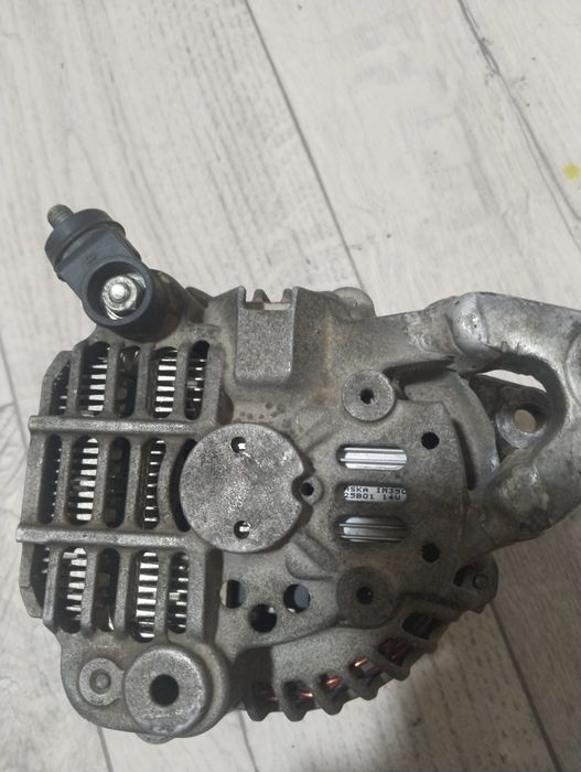 Генератор на Мазду 6