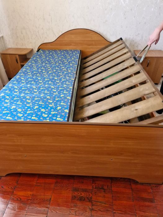 Спальный гарнитур