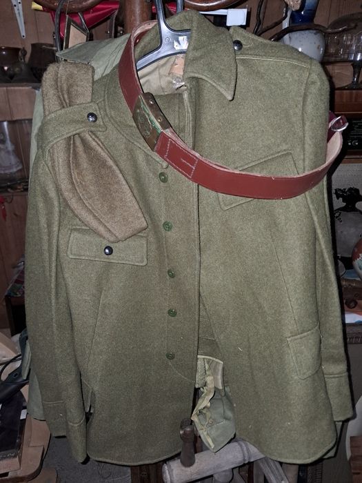 Ținuyă militar in termrn