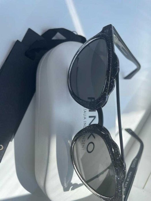 Очки новые PINKO