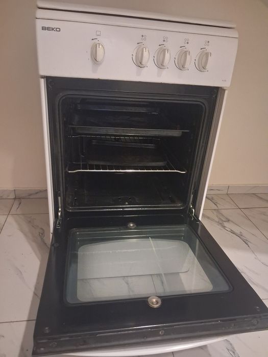 Продам газ плиту