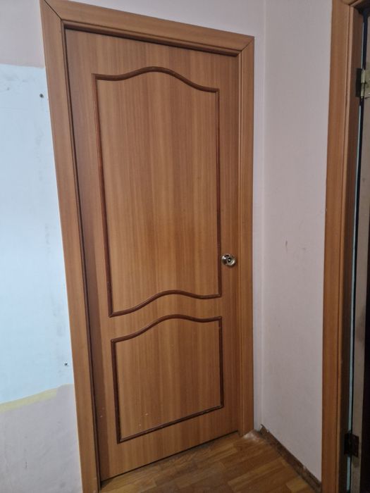 Продам двери б/у