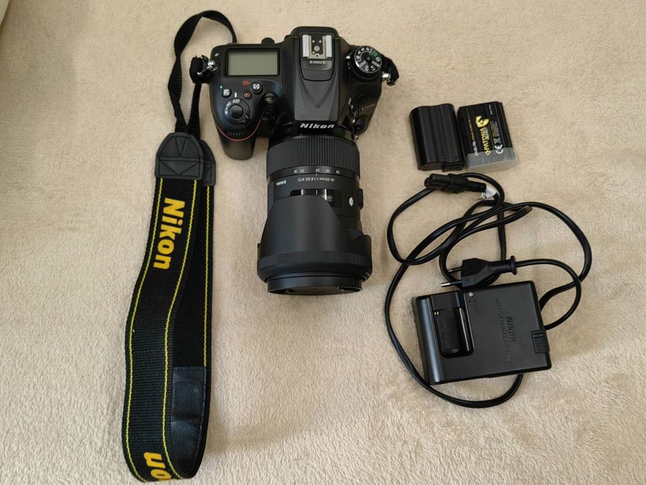 Nikon D7200 + два обектива и аксесоари