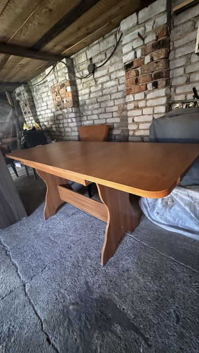 Продам кухонный стол раздвижной