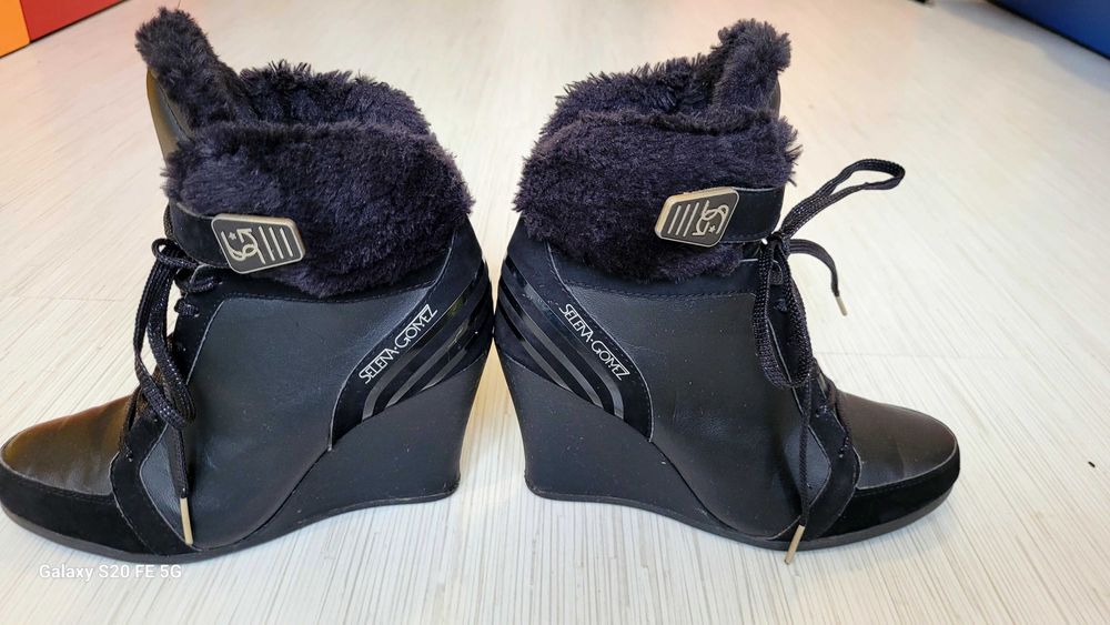 Дамски зимни обувки адидас selena gomez