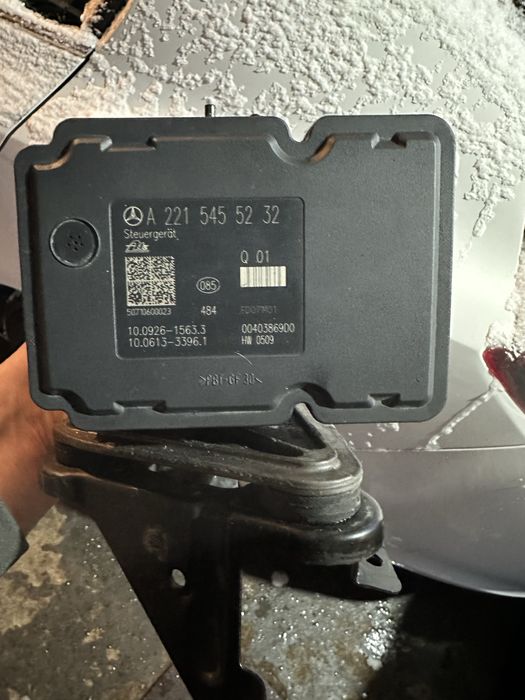 Abs модул Mercedes S class W221