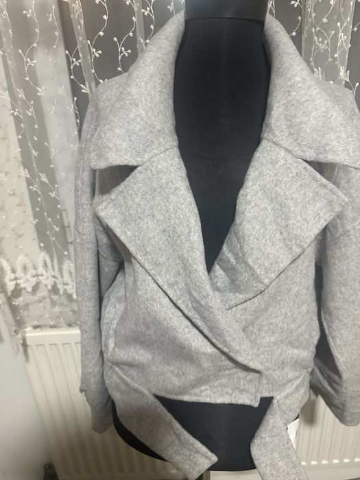 Haina scurta vero moda