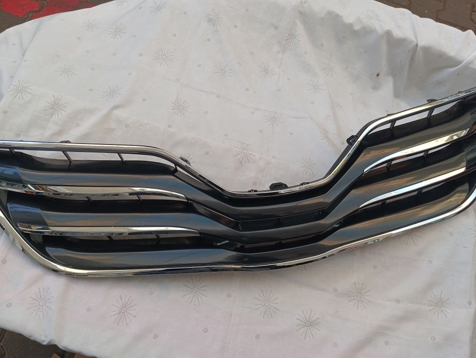 Камри 40-45 решетка радиатора