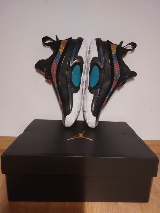 Adidasi Jordan XXXVI barbati