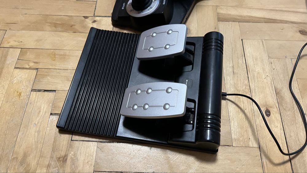 волан със скоростен лост и педали  Tracer