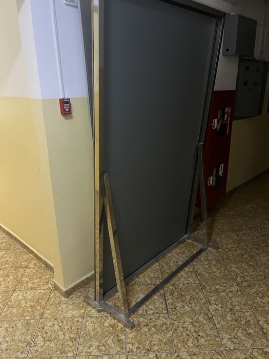 Большое напольное зеркало