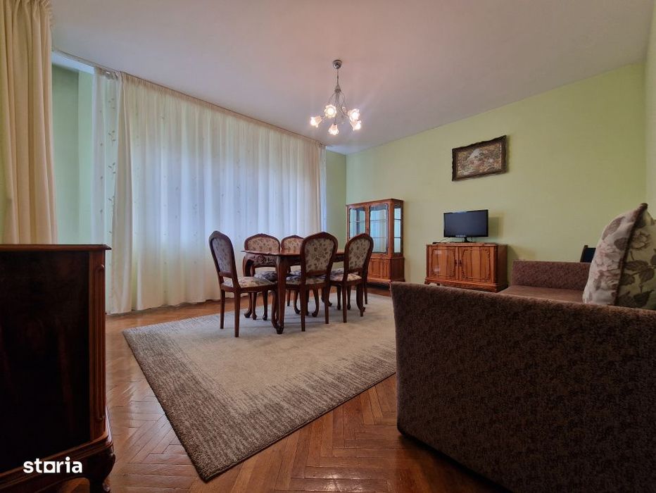 Apartament 3 camere | Decomandat | La cheie | Centru | Zona UMF!
