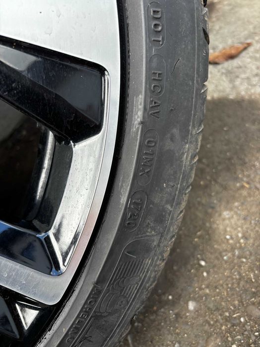 Doua anvelope Michelin Prinacy 4 235 40 R19 ci387