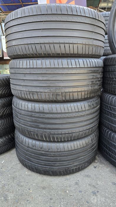 275/40/R22 Michelin pilot sport⁴suv