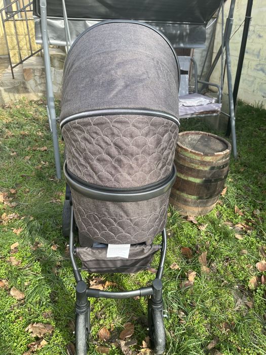 Детска количка 3в1 с подаръци