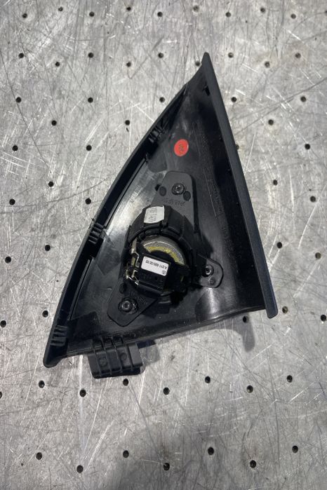 Tweeter fata dreapta A 211 820 02 02 A 211 820 02 02 A 211 820 02 02