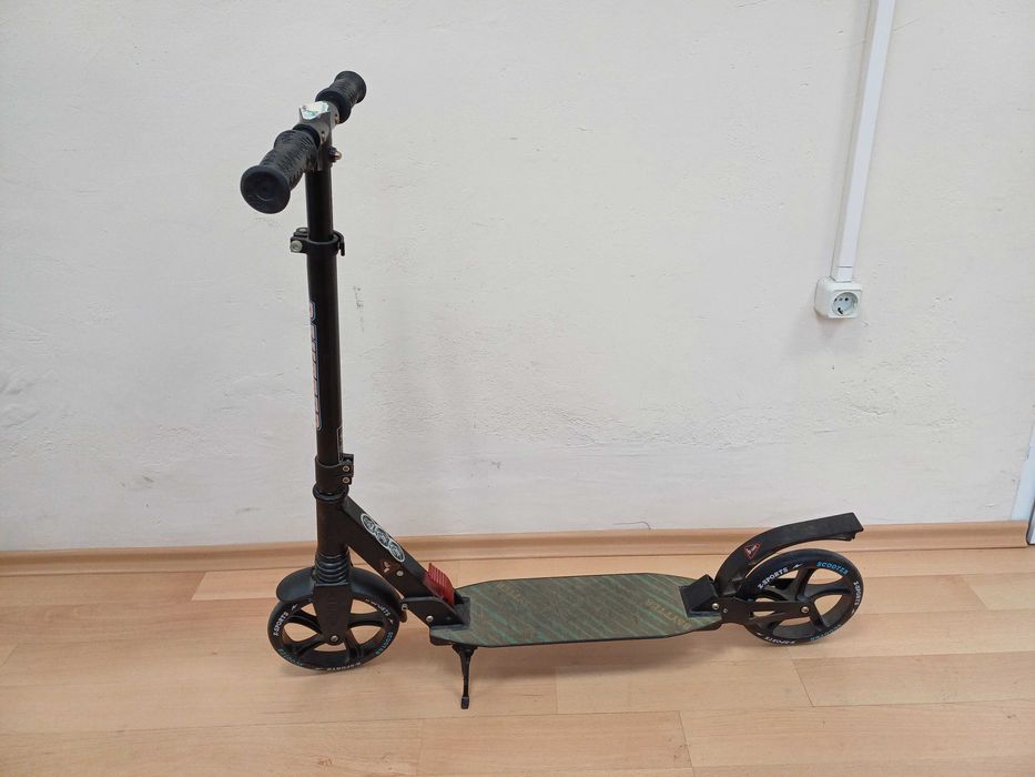 Продавам тротинетка/скутер марка "BAYTTER" до 100 кг.